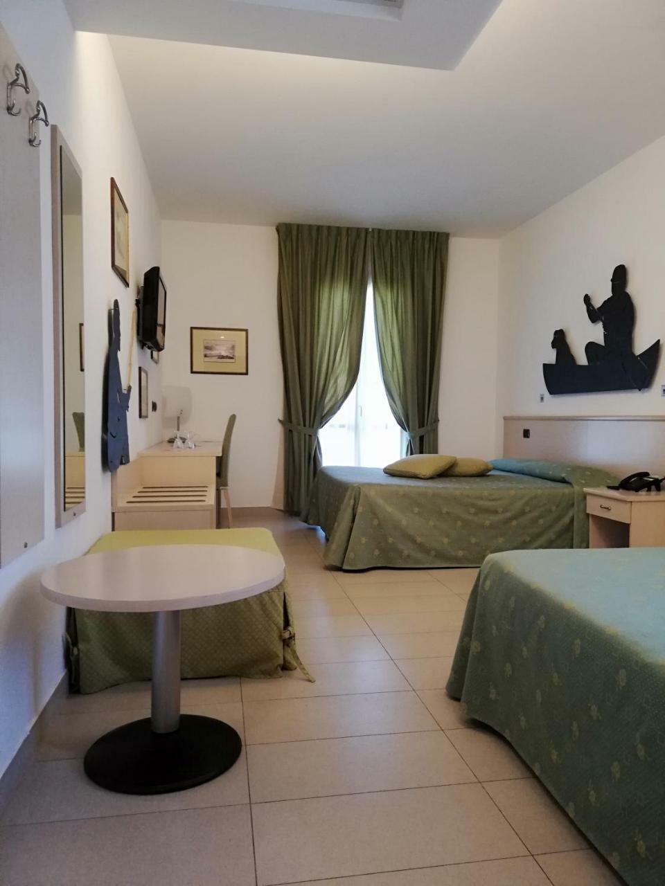 Hotel Fioroni ベッラージョ エクステリア 写真